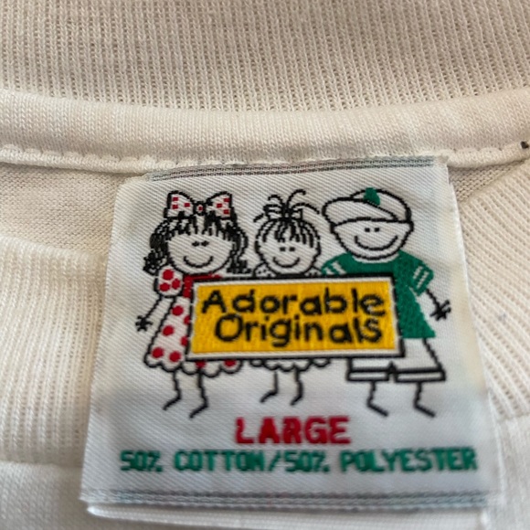 Brand new adorable kid’s t-shirt!  Never worn.  Outstanding condition. - Picture 3 of 4